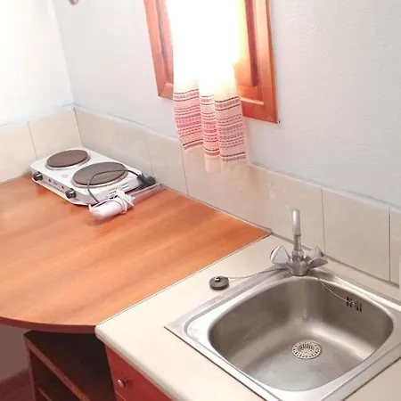 Isavella's Guest house